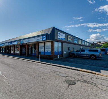 Fine Kettle o Fish free parking lot