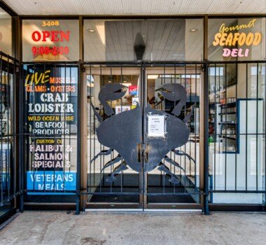 Fine Kettle o Fish front entrance